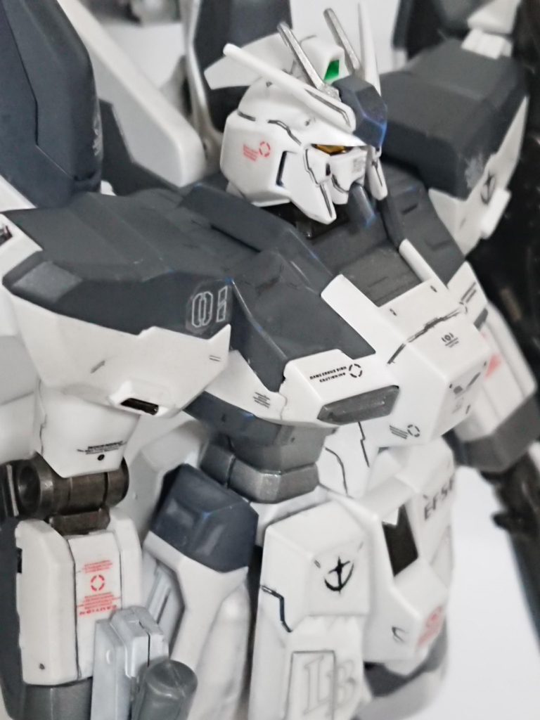 ハイニューガンダム HGUC–3枚目/制作者：ＨＨ