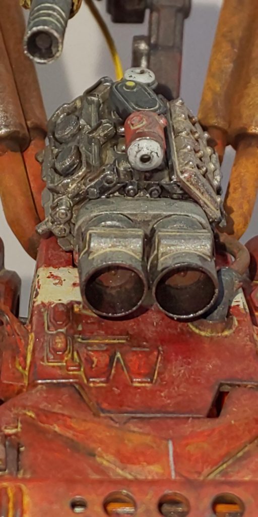 ２つのすいこみぐちからニュートロン･ゾルをすいこんで、ちょうパワーをはっきするぞ！！
どんなガンダムもかなわないちからをだせるんだ！！