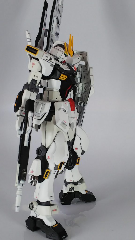 ニューガンダムFAKE–2枚目/制作者：MSR