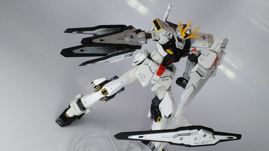 ニューガンダムFAKE–5枚目/制作者：MSR