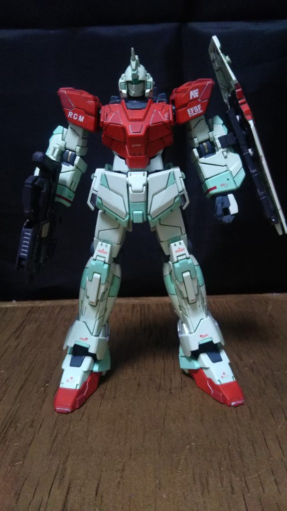 スミイレの色も色々な色で、アクセントになってると思うんですけど。