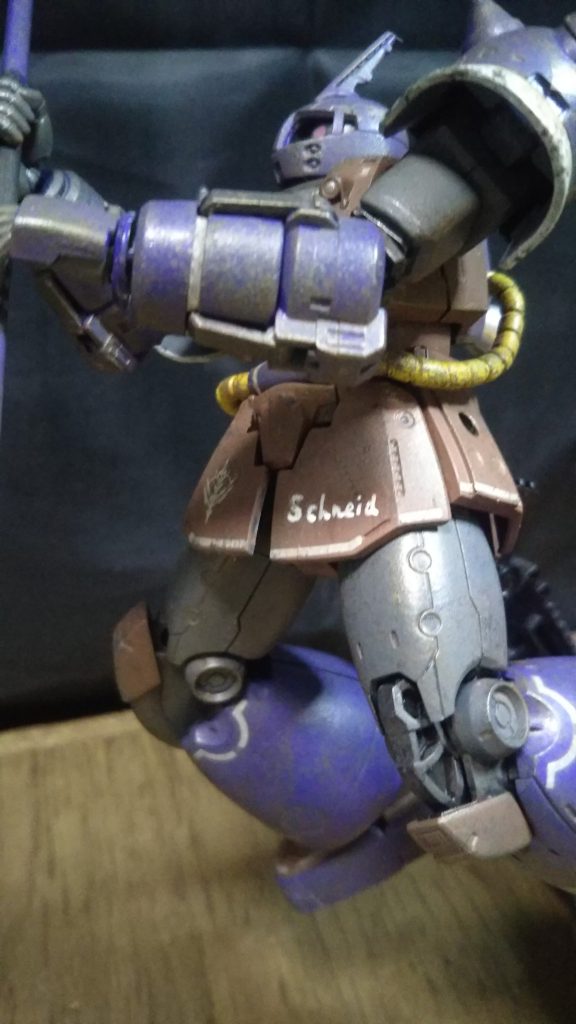 イフリートシュナイドのカラーイメージで塗りました。