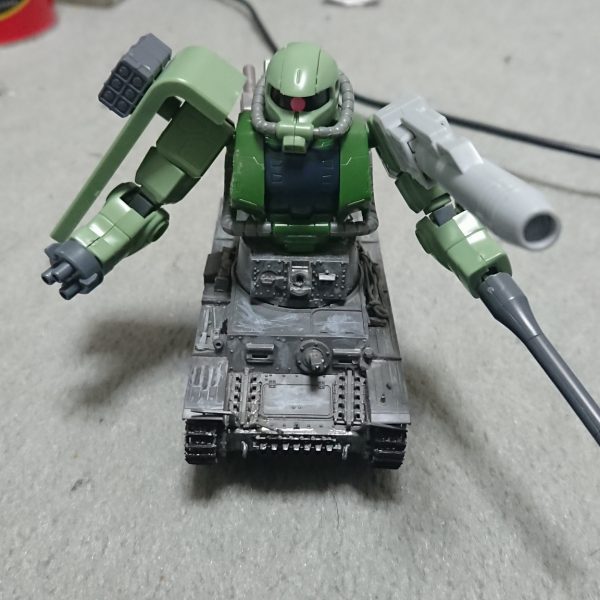 これが本当のザクタンクです。