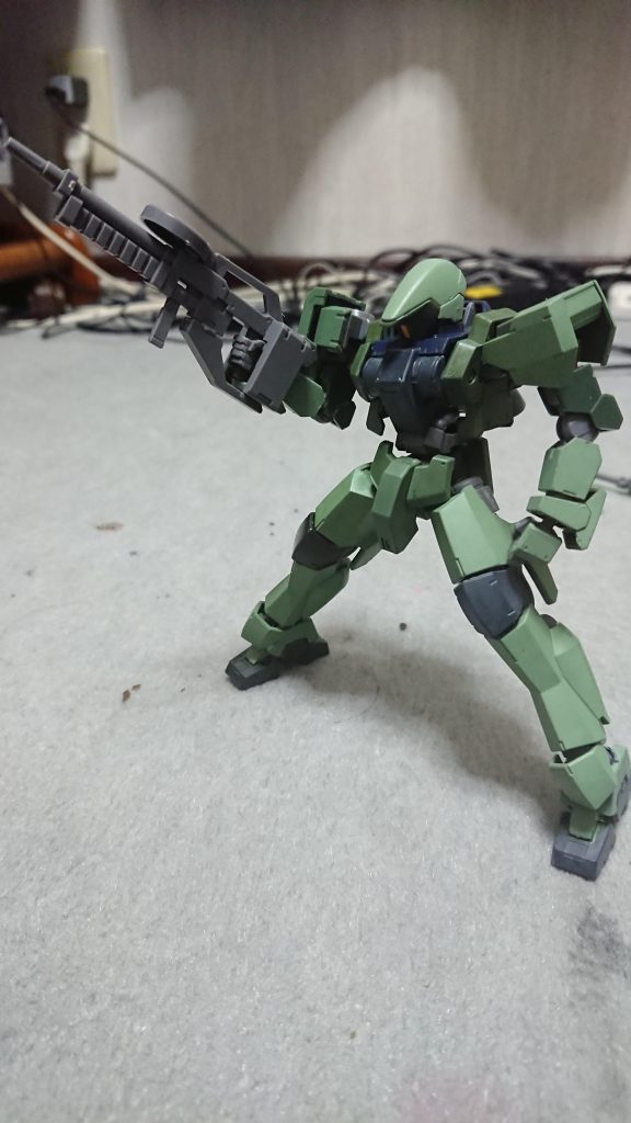 グレイズフレーム改を採用しているため、グレイズに慣れたパイロットに好評である。