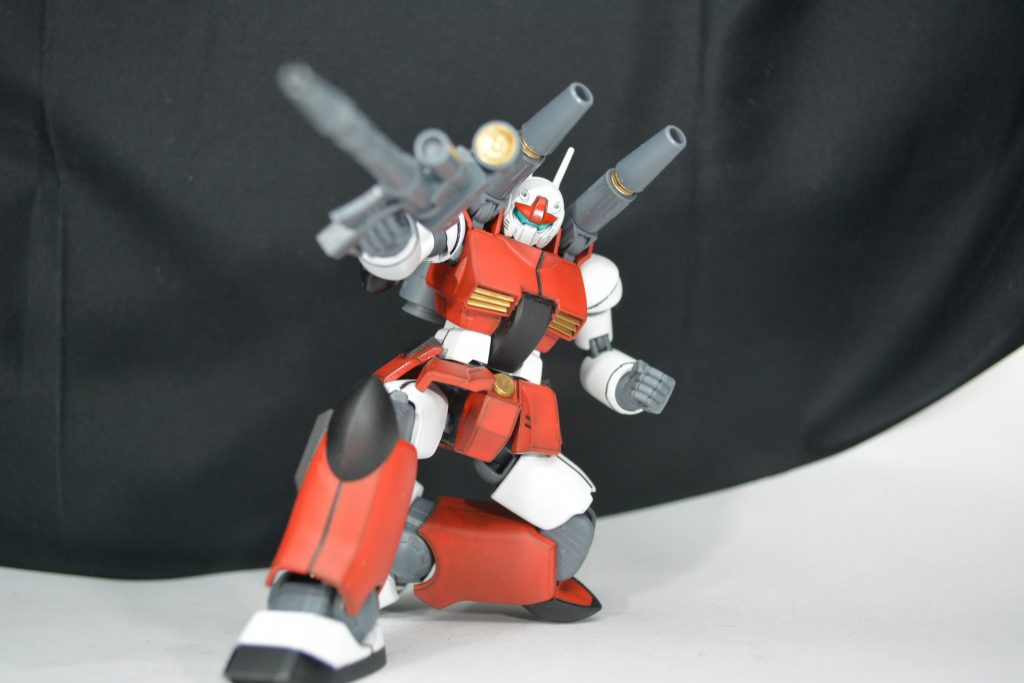 ## ポーズ2
膝立撃ち