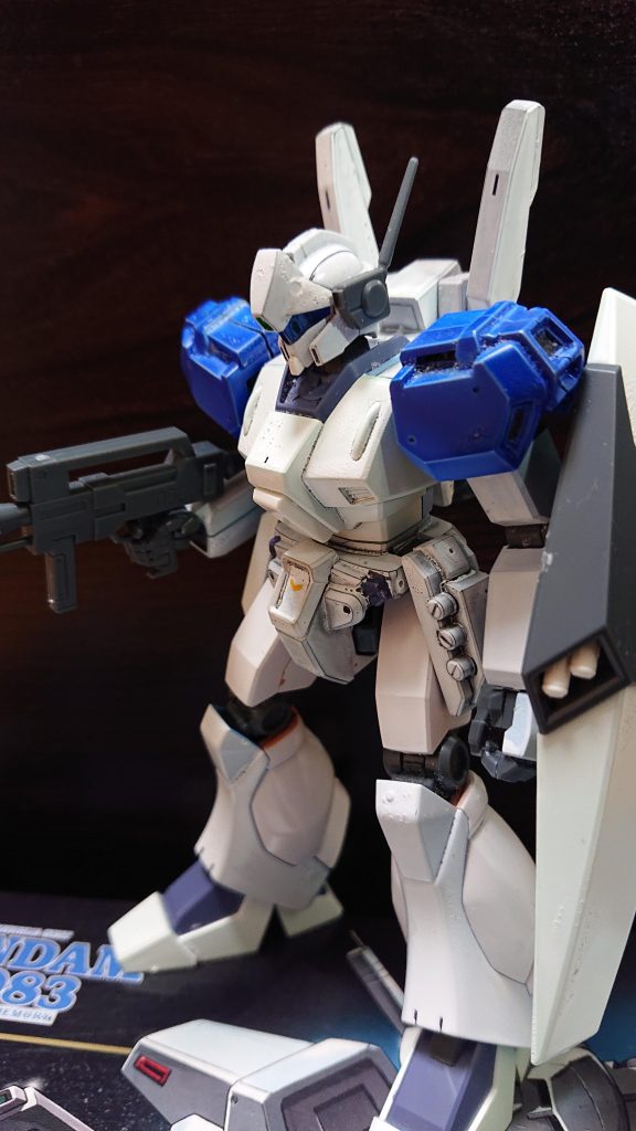 ↑発進するコウスケ機
ワスプオペ「接近中の敵機、左右に別れます!敵左翼は、ギラ・ドーガ1!ガザC2!敵右翼はギラ・ドーガ1!ガザC2!マラサイ1!」
マホ「第3小隊は右翼を、第4小隊は左翼を迎撃して!」
コウスケ「了解!」