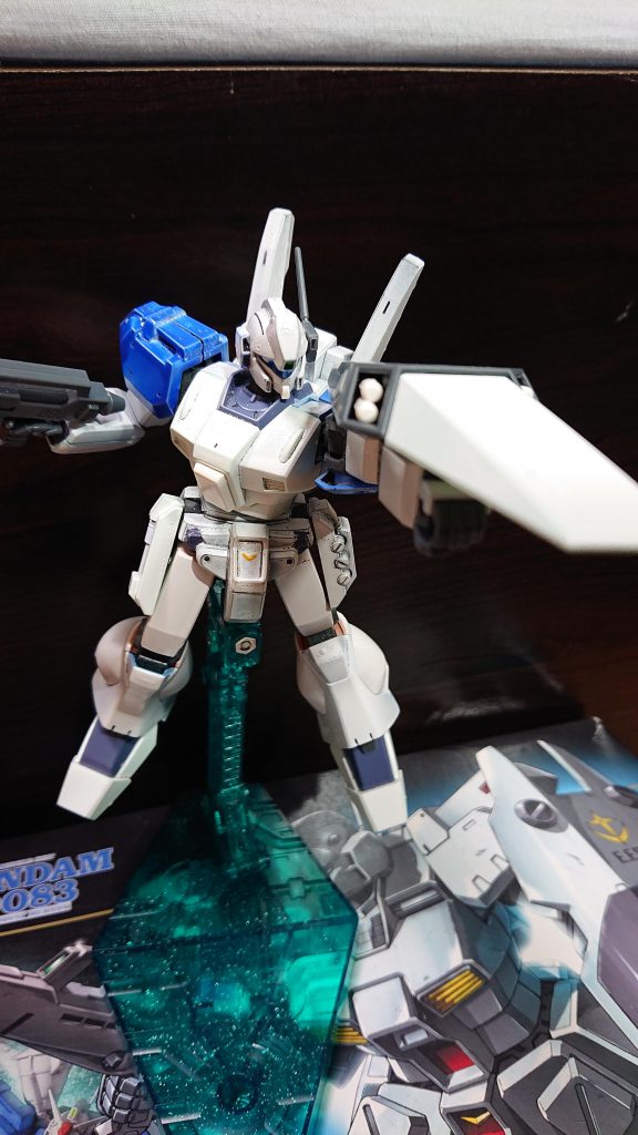 ↑2連ミサイルで攻撃するコウスケ機
コウスケ「まず一つ!…そこだ!」
 ガザCを1機撃墜する