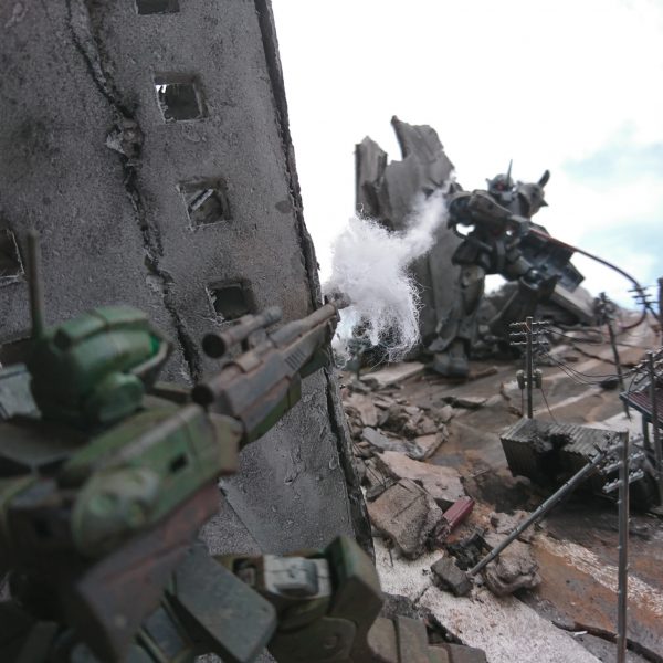 避けただと！？