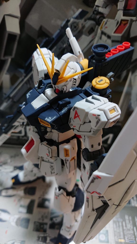 RG νガンダム–4枚目/制作者：mu-san