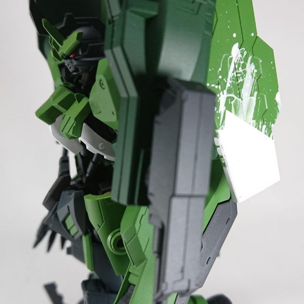 ガンダム・ブラックシープ「黒い羊」