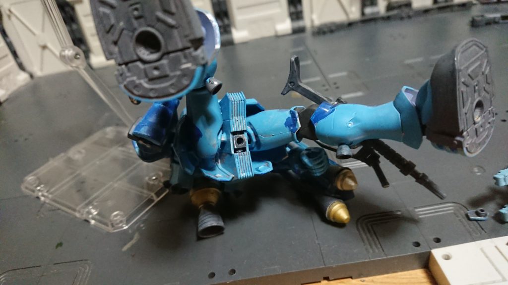 スタンド穴は3mm規格へ変更しました