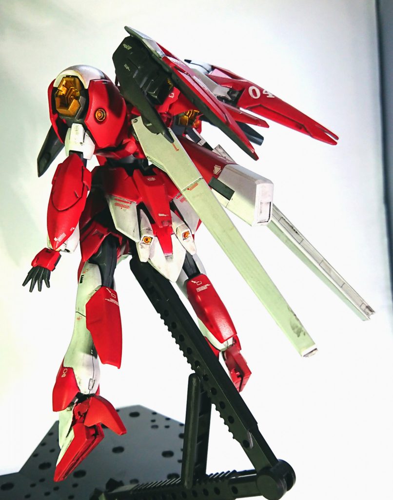 リアビュー

カラーリングはガーベラテトラ改を参考にして赤と白で。