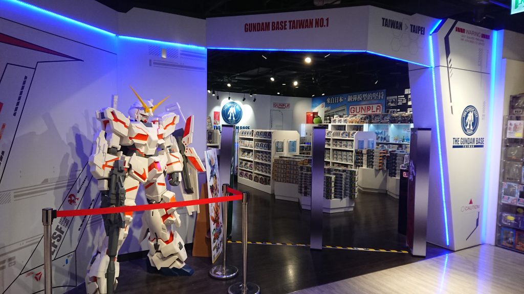 ガンダムベース台北
台北駅からすぐのビル内にありました。
皆さんも是非