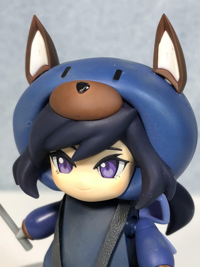 お顔アップで。
例によって頬にチーク入れて、下唇に軽くピンク入れてます。