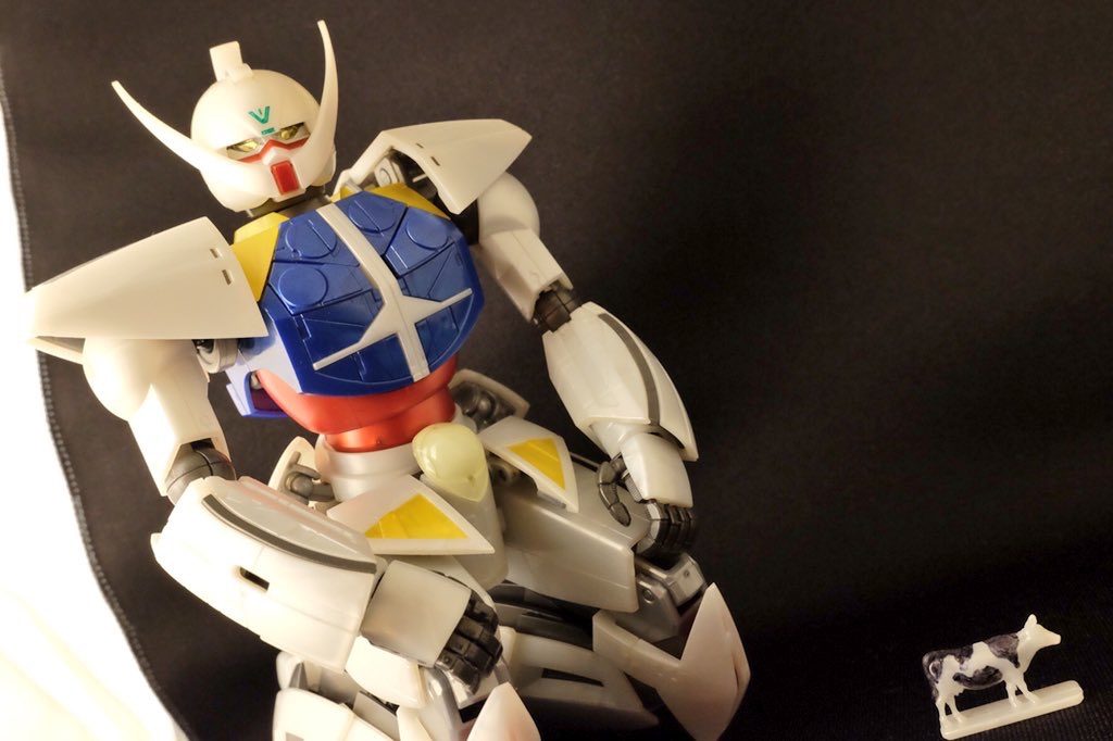 ……すごい見てくるじゃん…
もしかして拗ねてる…?