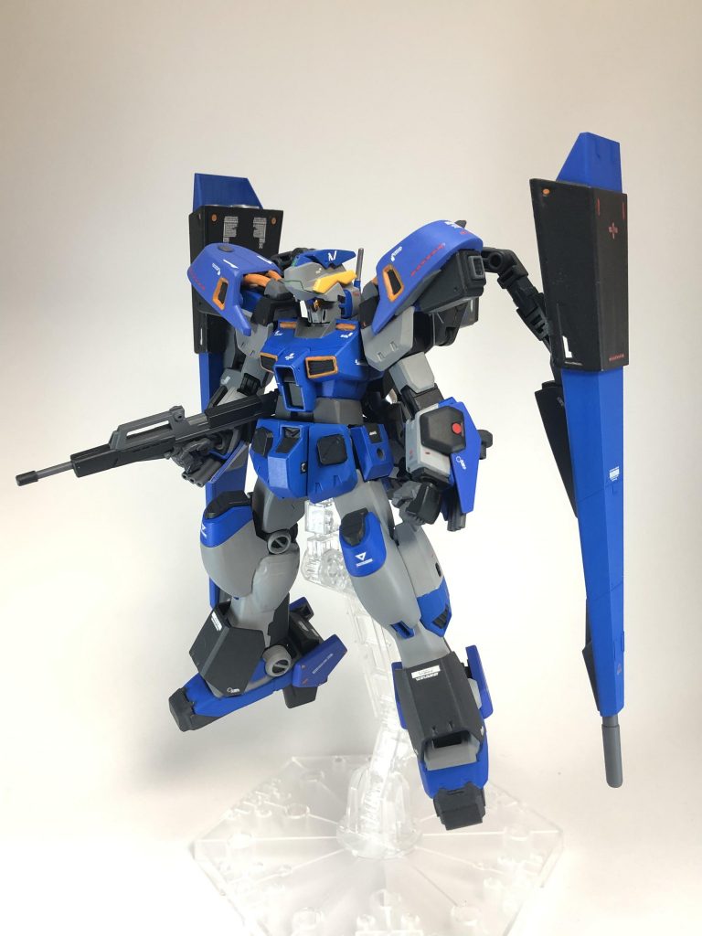 正面
試験機ということでデカールを大目に貼っています。