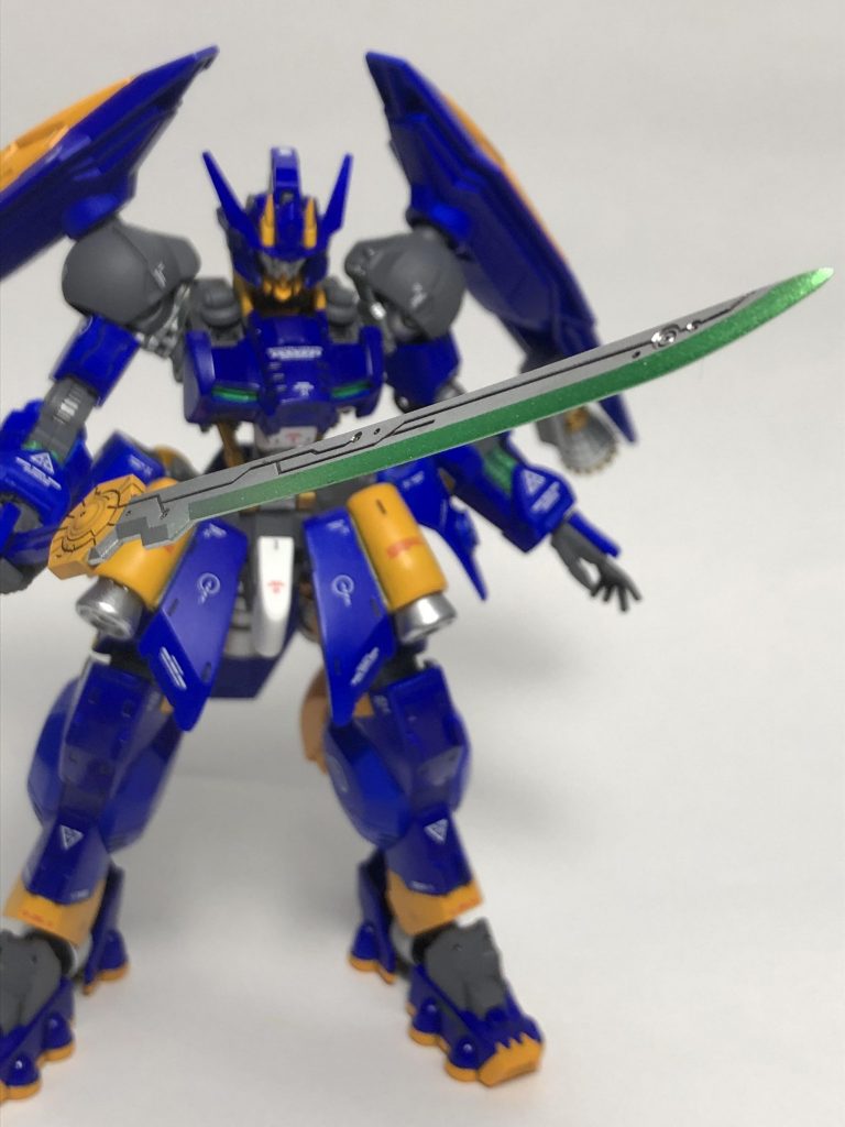 刀身のグラデーション気に入ってます。