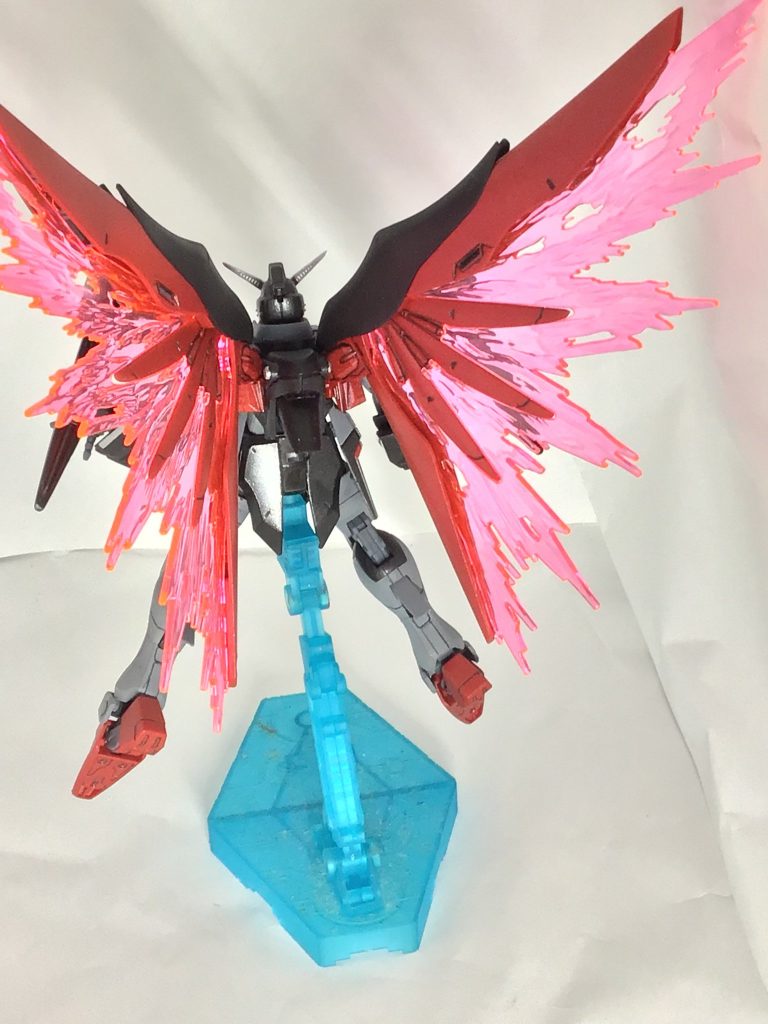 背中の大型の武装は思い切って排除。肩のブースターと合わせて、純粋な高機動型感を持たせてみました。