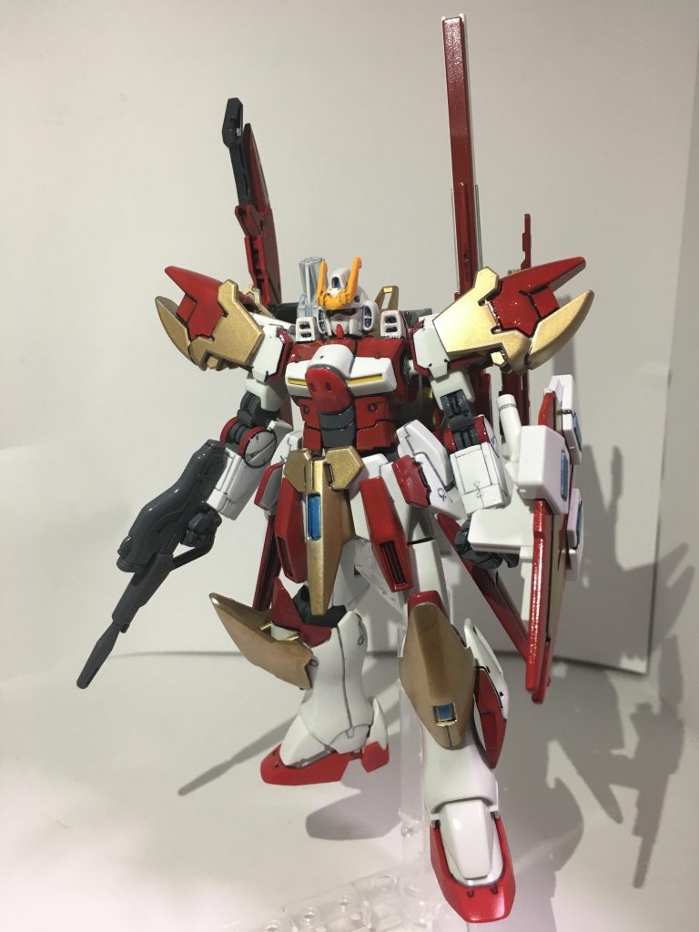 青から赤ベースに配色を変えたら自分的には満足な配色になりました。