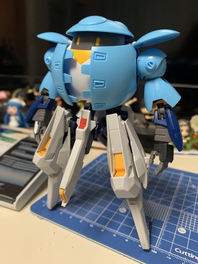 モモカプルの胴体
ウーンドウォートの脚部
バーザムの腕部
これらを合わせました！
特別な加工はほとんどしてません。
腕のとこは余ったモモカプルの脚パーツを付けてます。