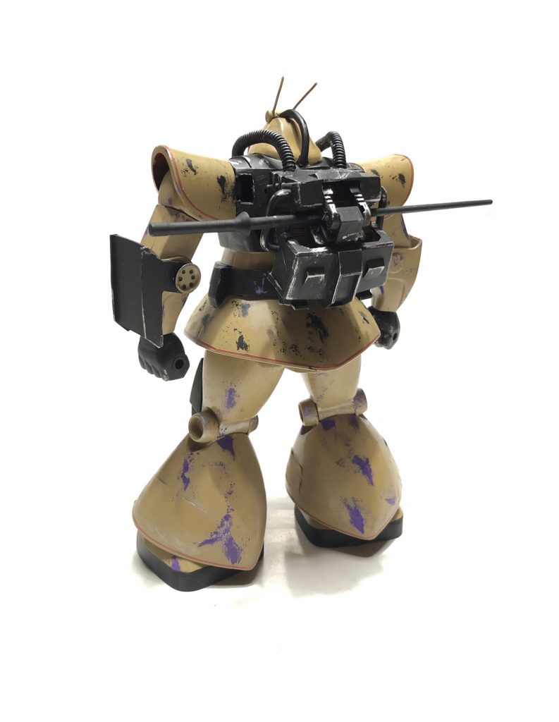 うしろ

ランドセルはてきとー

元のデザインと全然違うジャンクパーツの塊。
ちなみにうっかりヒート剣はランナーと一緒に捨ててしまったのでランドセルに刺さっている剣は1/100リックディアスの物。