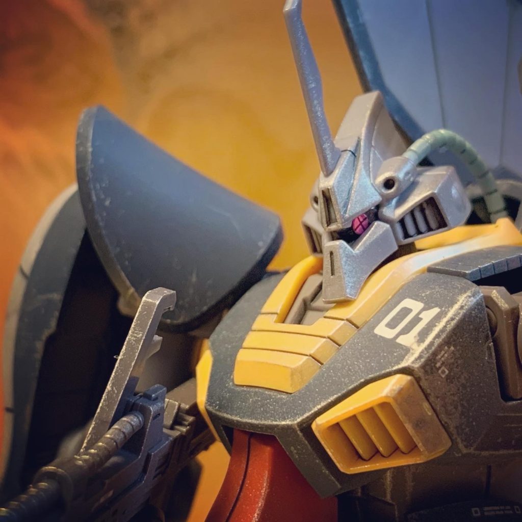 差し替えでモノアイ仕様さんも。こっちのがしっくりくるかね、やっぱし。