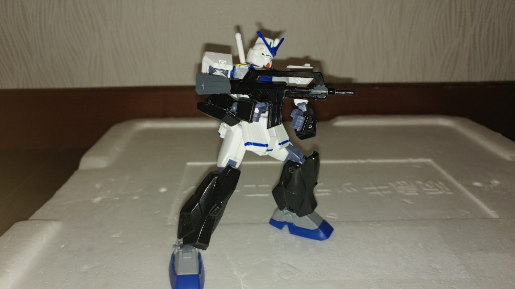 ビームライフルは実際に自衛隊で使用されているライフルを参考にしてほとんどを黒で塗装