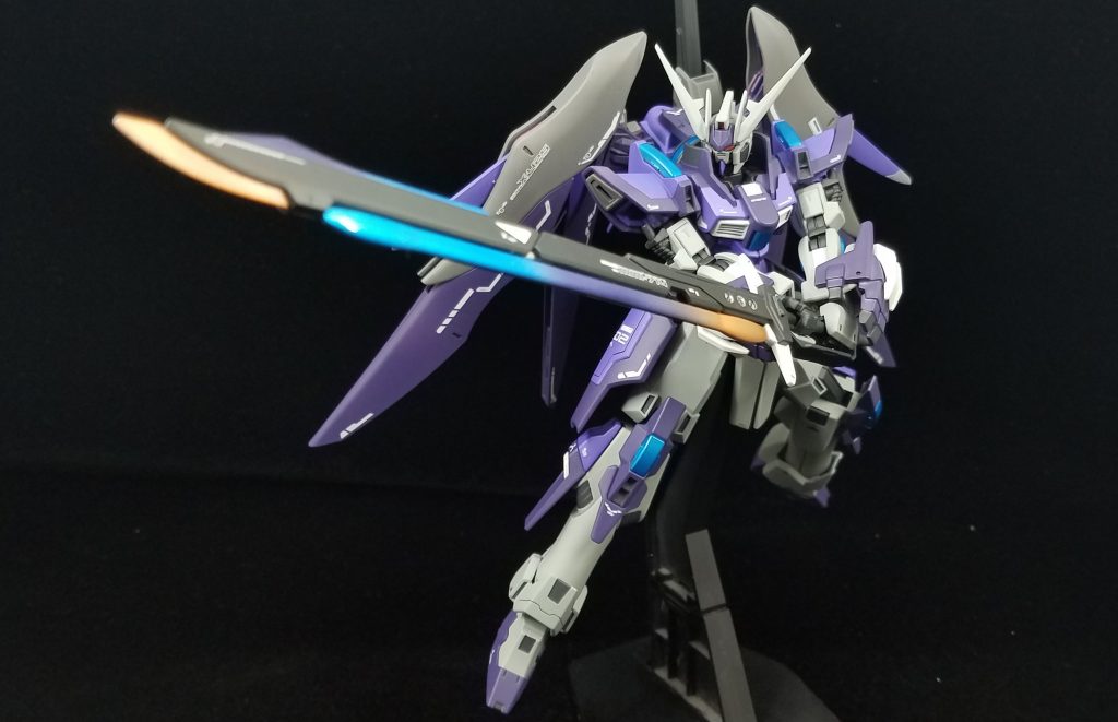 デスティニー装備も展開できます。アロンダイトのエフェクトはちょっと遊びすぎました。