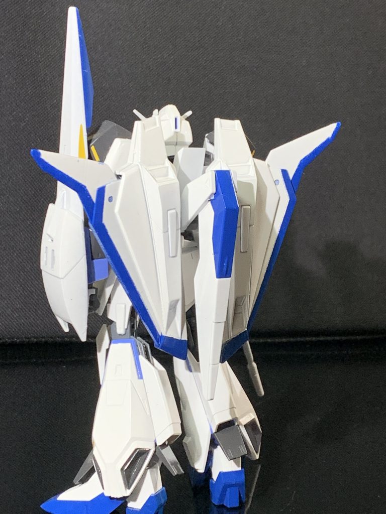 後姿。白いですね。