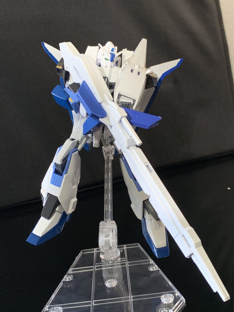 ハイパーメガランチャー装備。ちゃんと白です。