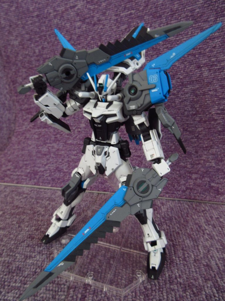 二刀流の機体を作ったらやってみたかったポーズ