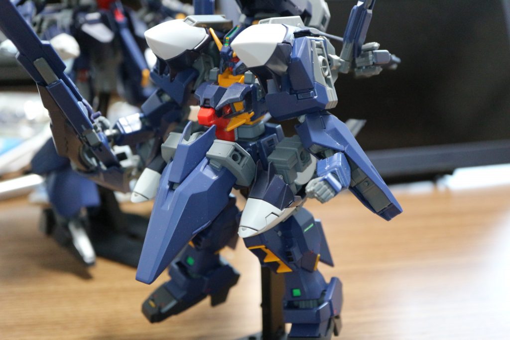 おまけのラー形態検討。 股間ブースターデカすぎ