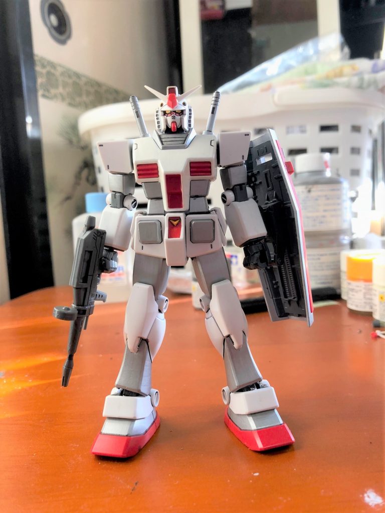 HGUC初期版のゴツさ、ハコっぽさが好きで、あえて現リヴァイブHGUCではなくこちらを使用しました。むろん無改造の色変えだけです(笑)