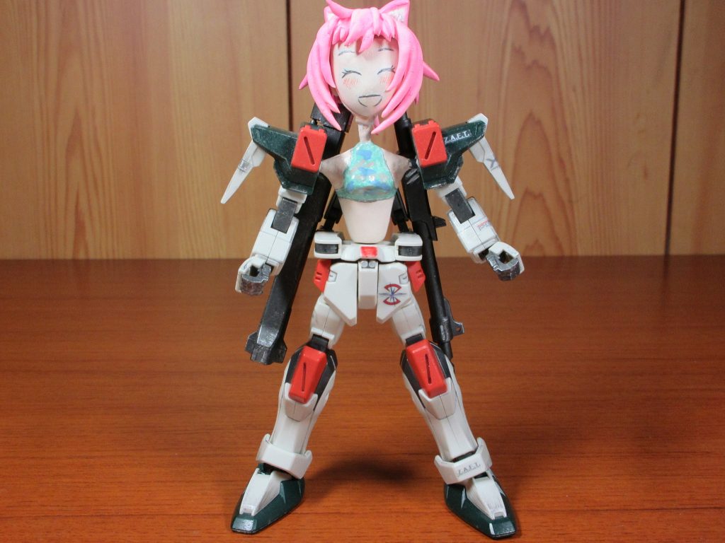 HGバスターガンダムの手足を接続した状態の全身像。
自由に動ける身体を手に入れて満面の笑みです(#^^#)
まるで悪魔の力を手に入れた不動明のようです。