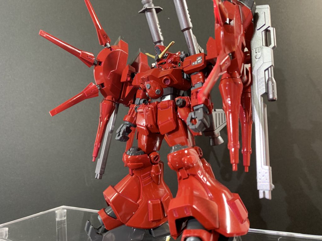 HGですがなかなかの巨体。存在感があります。