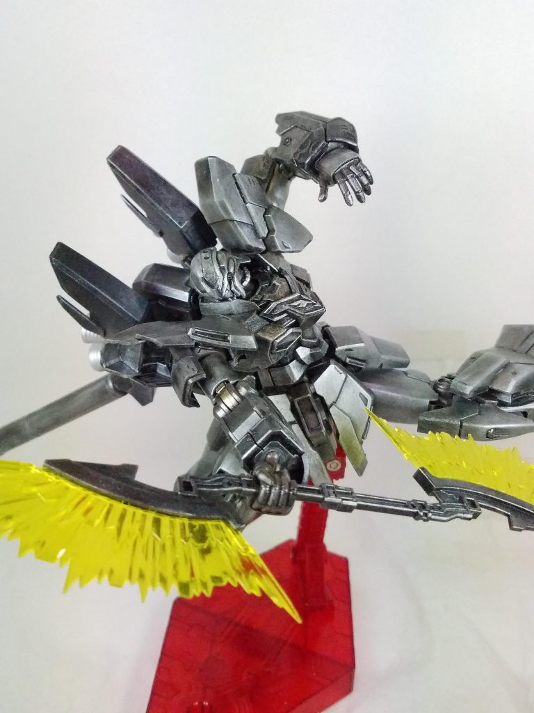 ビームナギナタで、斬りかかる感じに！