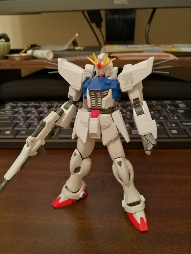 塗装前でこんな感じです。塗り分けが多く結構苦労しました。
元キット+ビルドハンズ+プラ板での構成で、2000円企画のレギュレーションに収めています。