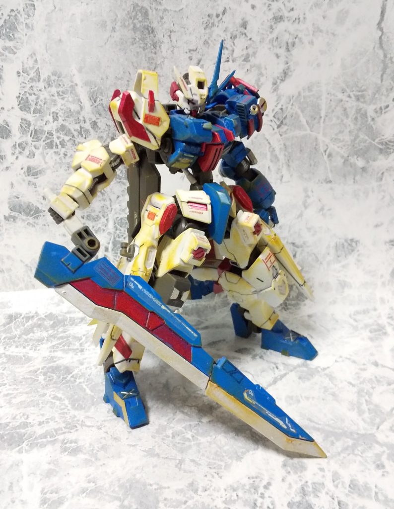 水平尾翼はロングブレードへ。
折り畳み式でショート・ロングの選択式。