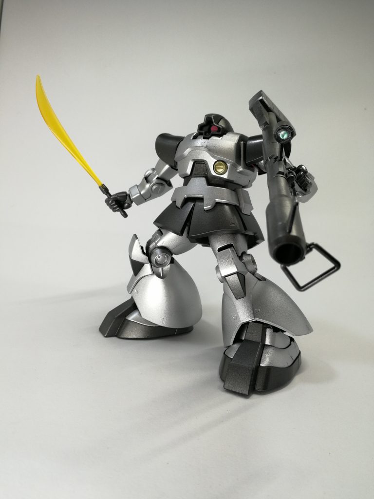 通常のMS形態に換装可能