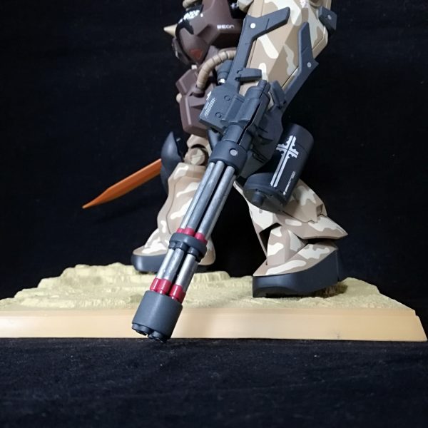 MG グフカスタム　砂漠迷彩