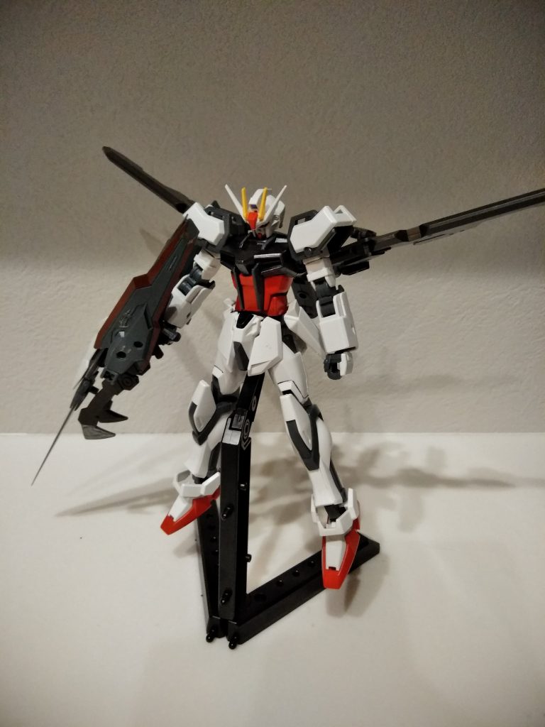 オリジナル
ストライカー装備の短剣も
トリケロスに接続可能
これでクローとブレイドで3つ!笑