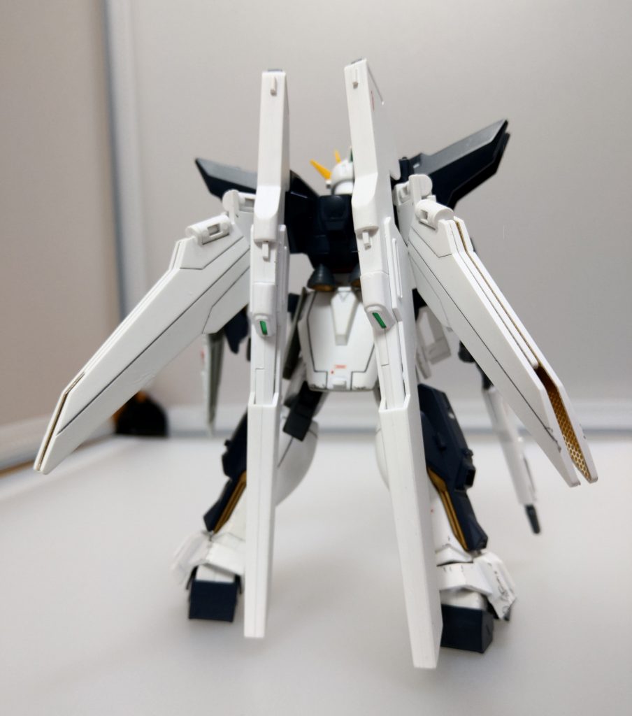 余計なプラ板辺をつけたばっかりに砲身にセンサーが合体出来なくなったのは秘密だ！