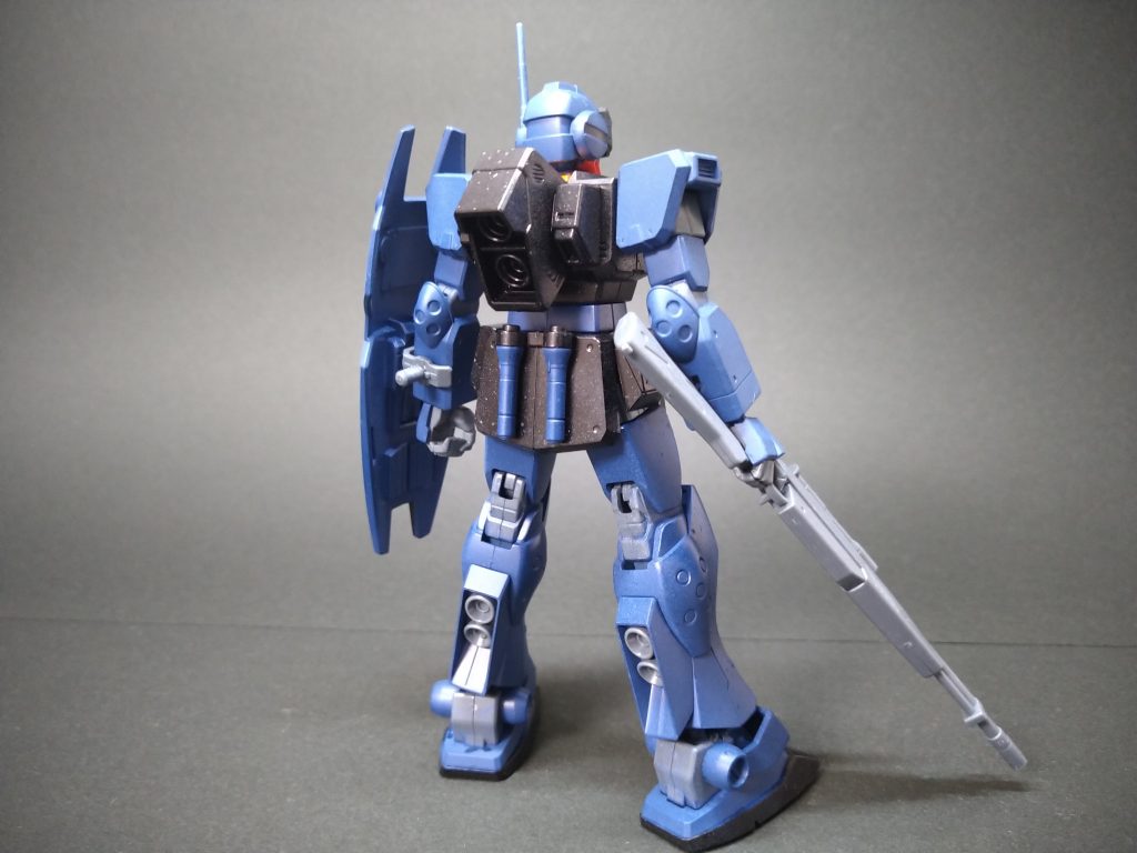 バックショット。
塗装は全て、ガンダムマーカーエアブラシで行ってます。