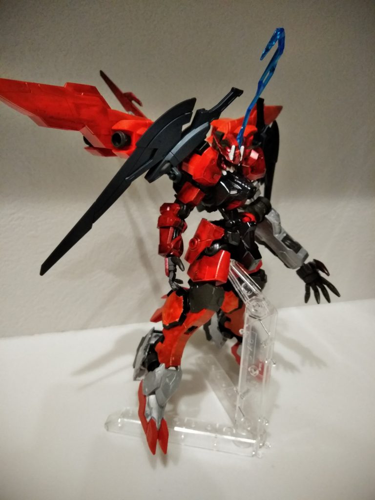 ブースター展開
両肩の剣と合わせ翼を展開したようなシルエットに!
バルバトス最終決戦参考に
エネルギーがあふれでているイメージ