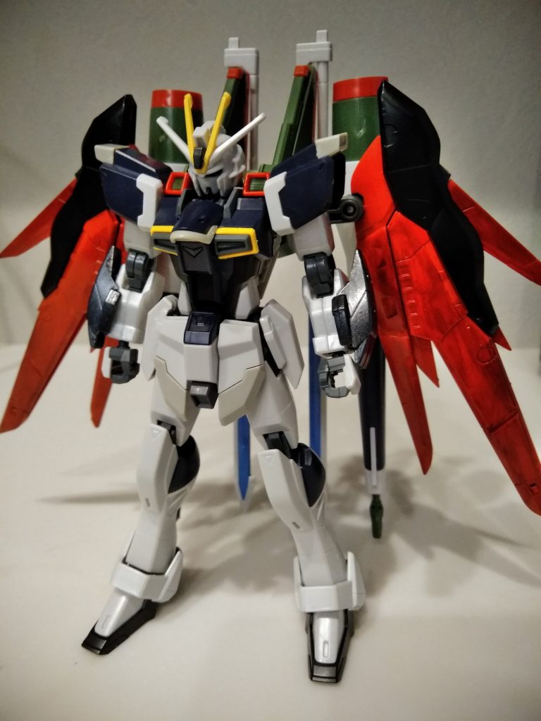 自立できました!
ブラストインパルスとソードインパルスを混ぜ黒やグレーベースのカラーリング！気に入っています
コアガンダムシリーズで推しているカラーコーディネートを自力でやったスタイルです笑