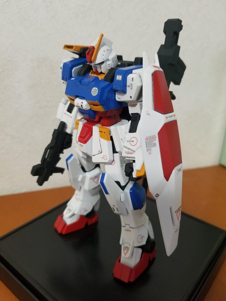 シールドはトワイライトアクシズから流用