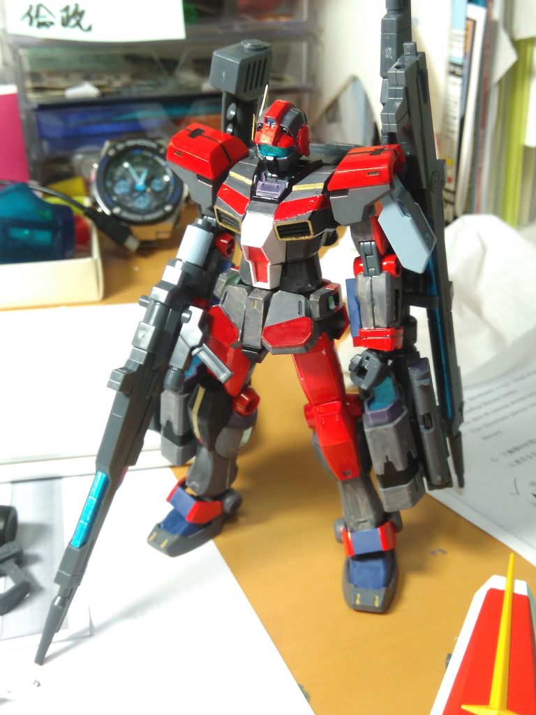 イオナの本名「サンジオーナ」とはミケランジェロのから名前を貰ったローディ同様に芸術家ラファエロの下の名前「Santi」から貰ったもので、イオナ用の射撃強化武装はラファエロが建設に携わったサン・ピエトロ大聖堂からそのままピエトロ=アームズとしましたとしました背中に装着したブースターはGMW-BN-006 Cu49-アルジェント/通称アッセンブル=ブースターといい、ブラックウォーリアのものをそのまま流用したため、といい、ブラックウォーリアのものをそのまま流用したため、