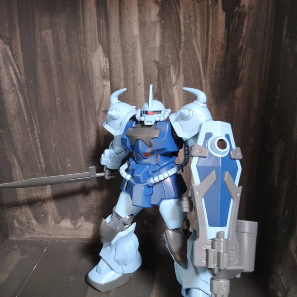 素組みと墨入れだけした状態です。