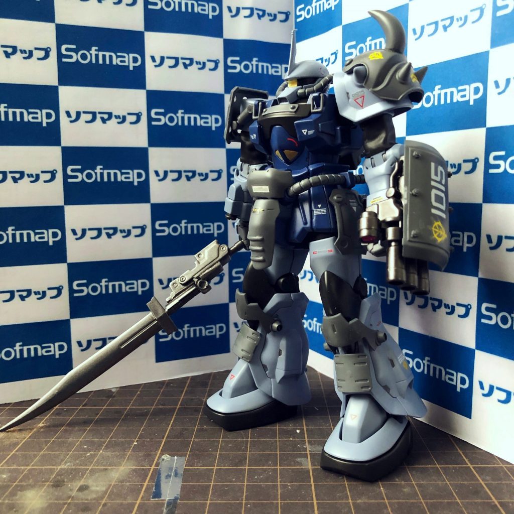 デカールを貼った後