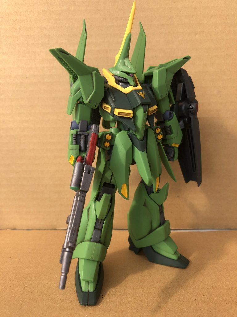 肘が若干逆方向にも曲がりそう(笑)。